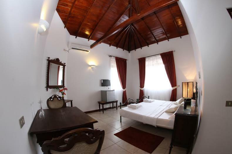 The Mgs Hotel Elpitiya  Екстер'єр фото